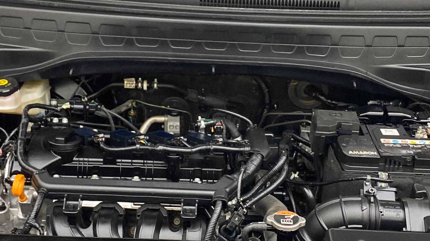2025 KIA SONET HTK (O) 1.2 Petrol MT, Petrol, Manual, 30,406 km, Engine View