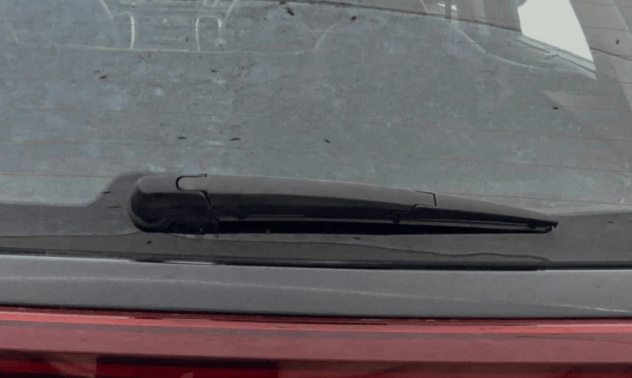2025 KIA SONET HTK (O) 1.2 Petrol MT, Petrol, Manual, 30,406 km, Rear Wiper