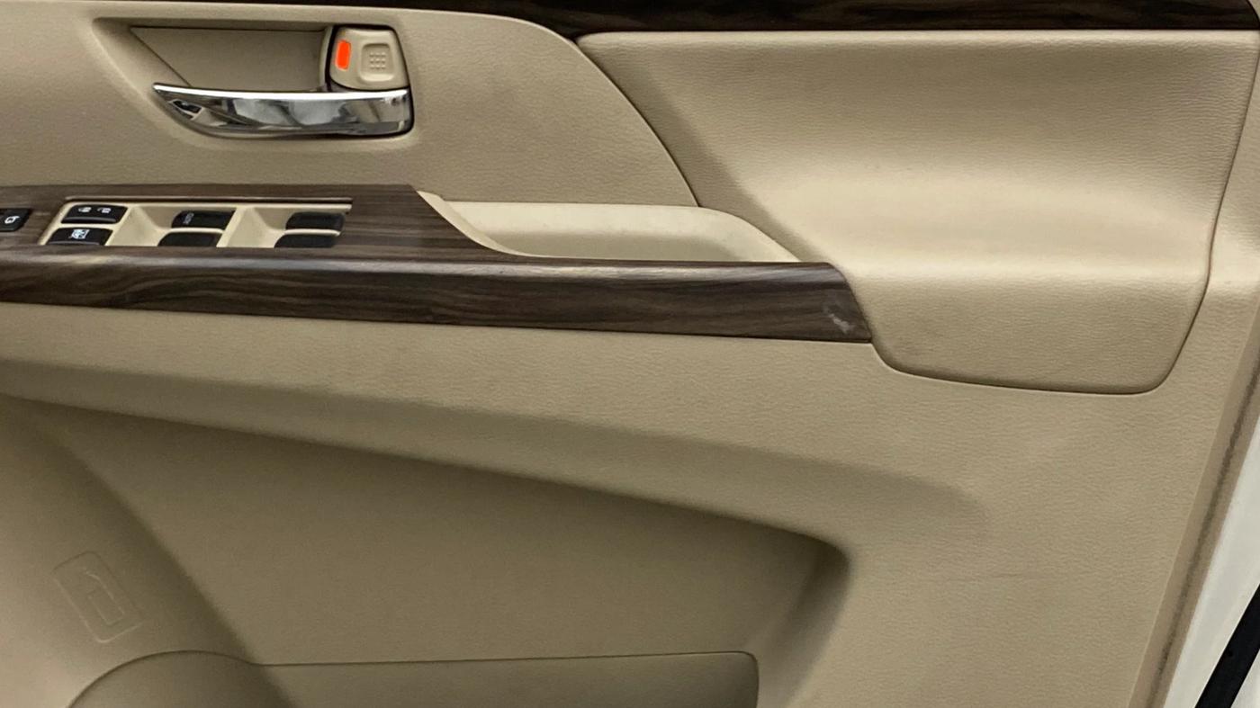 2020 Maruti Ertiga ZXI+ SHVS, Petrol, Manual, 64,265 km, Driver Side Door Panels Control