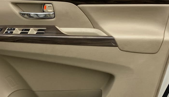 2020 Maruti Ertiga ZXI+ SHVS, Petrol, Manual, 63,777 km, Driver Side Door Panels Control