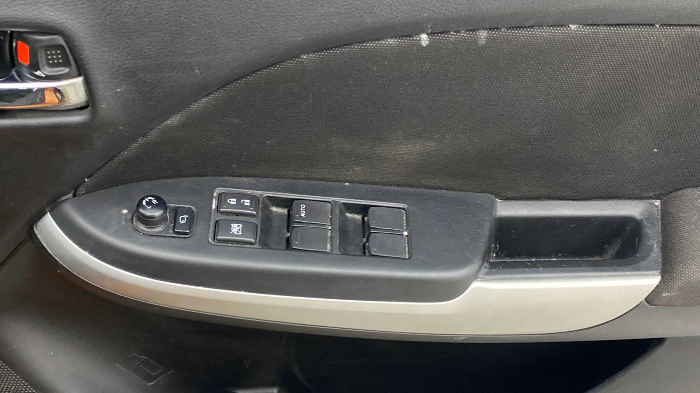 2017 Maruti Baleno ZETA PETROL 1.2, Petrol, Manual, 80,395 km, Driver Side Door Panels Control