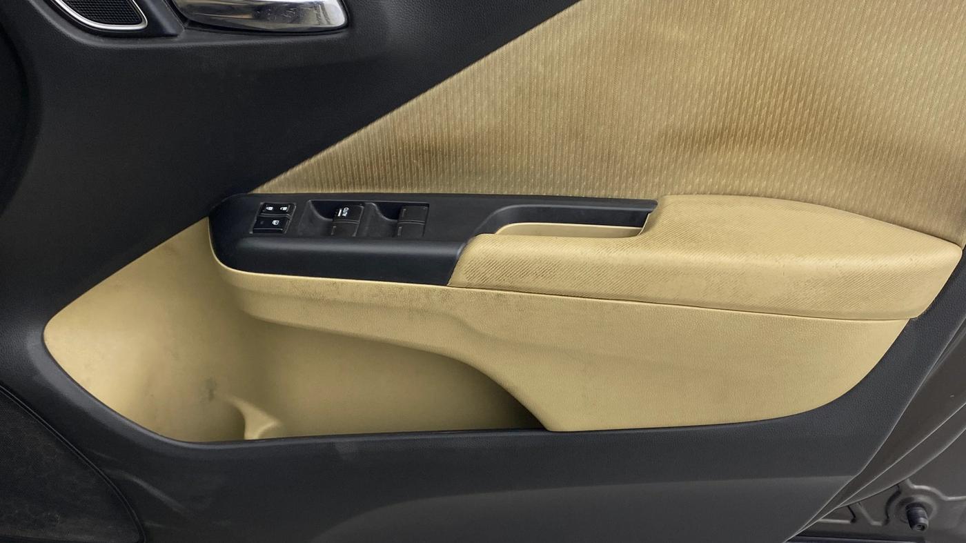2019 Honda City 1.5L I-DTEC V, Diesel, Manual, 71,643 km, Driver Side Door Panels Control