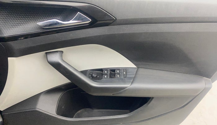 2021 Skoda KUSHAQ STYLE 1.5L TSI MT, Petrol, Manual, 86,634 km, Driver Side Door Panels Control