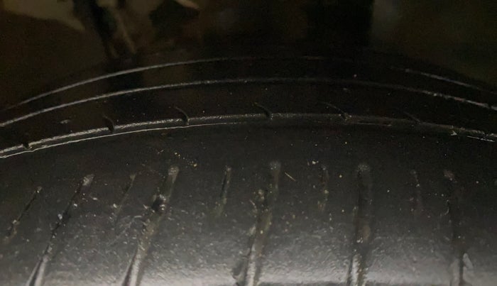 2021 Skoda KUSHAQ STYLE 1.5L TSI MT, Petrol, Manual, 86,634 km, Right Front Tyre Tread