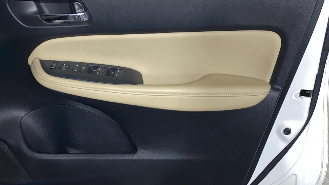 2023 Honda City 1.5L I-VTEC ZX CVT, Petrol, Automatic, 16,693 km, Driver Side Door Panels Control