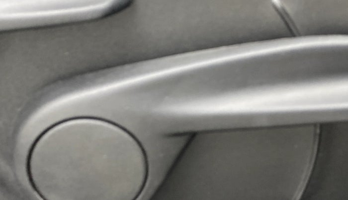 2018 Jeep Compass LIMITED 1.4 PETROL AT, Petrol, Automatic, 1,00,933 km, Driver Side Adjustment Panel