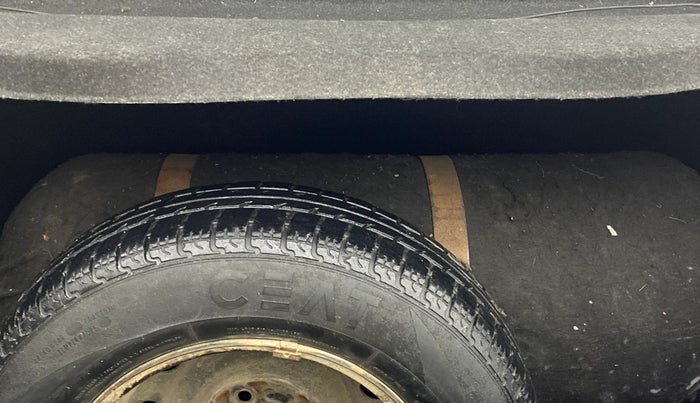 2019 Maruti Swift VXI AMT, CNG, Automatic, 1,12,117 km, Boot Inside