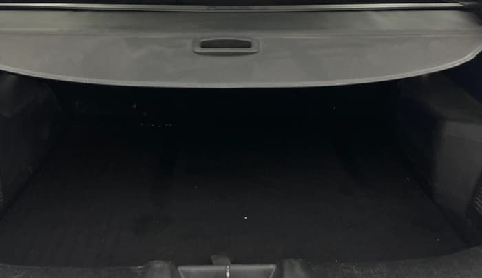 2020 MG HECTOR SHARP 2.0 DIESEL, Diesel, Manual, 1,17,192 km, Boot Inside