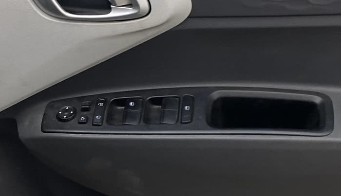 2023 Hyundai GRAND I10 NIOS SPORTZ 1.2 KAPPA VTVT, Petrol, Manual, 57,009 km, Driver Side Door Panels Control