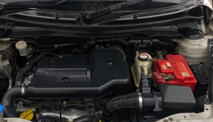 2016 Maruti Swift VDI, Diesel, Manual, 1,13,417 km, Engine View