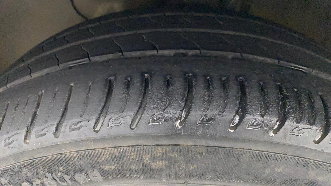 2019 Hyundai Elite i20 ASTA 1.4 CRDI (O), Diesel, Manual, 90,346 km, Left Front Tyre Tread