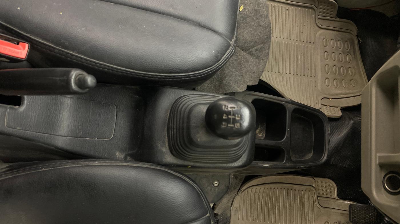2019 Maruti Eeco 5 STR WITH A/C+HTR, Petrol, Manual, 76,267 km, Gear Lever