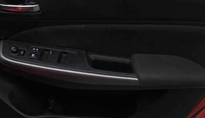 2023 Maruti Swift ZXI, Petrol, Manual, 36,436 km, Driver Side Door Panels Control