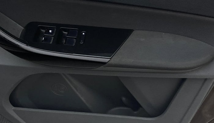 2017 Tata TIGOR XZ PETROL, Petrol, Manual, 83,945 km, Driver Side Door Panels Control