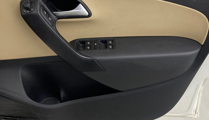 2018 Volkswagen Ameo HIGHLINE PLUS 1.5L AT 16 ALLOY, Diesel, Automatic, 86,059 km, Driver Side Door Panels Control