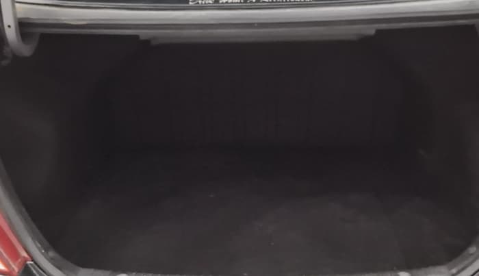 2013 Hyundai Verna FLUIDIC VTVT 1.6 EX AT, Petrol, Automatic, 81,462 km, Boot Inside
