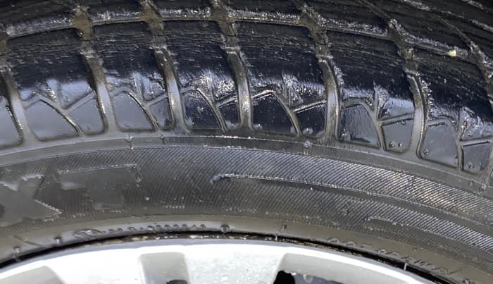 2018 Maruti Wagon R 1.0 LXI CNG, CNG, Manual, 77,632 km, Right Front Tyre Tread
