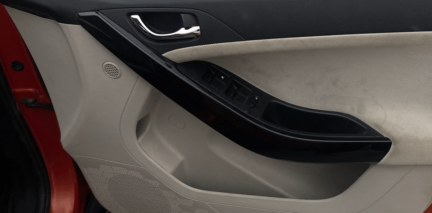 2022 Tata NEXON XZ PLUS (HS) PETROL, Petrol, Manual, 61,740 km, Driver Side Door Panels Control
