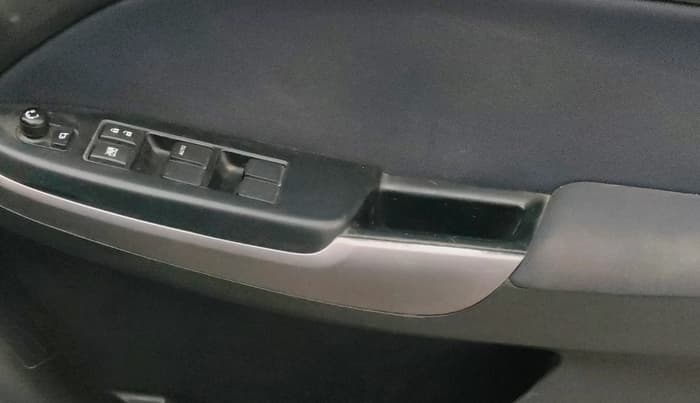2020 Maruti Baleno ZETA PETROL 1.2, Petrol, Manual, 73,482 km, Driver Side Door Panels Control
