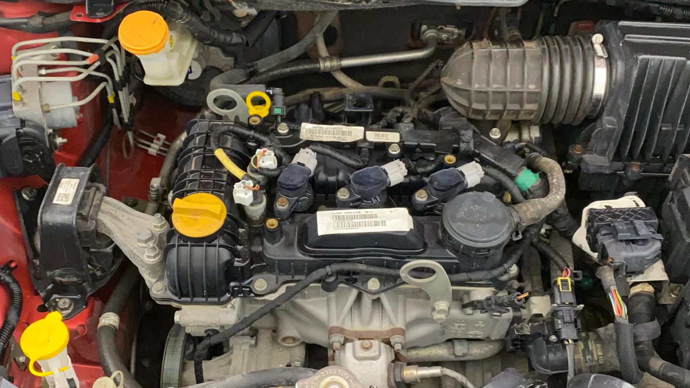 2020 Tata ALTROZ XM PLUS PETROL, Petrol, Manual, 69,456 km, Engine View - Right