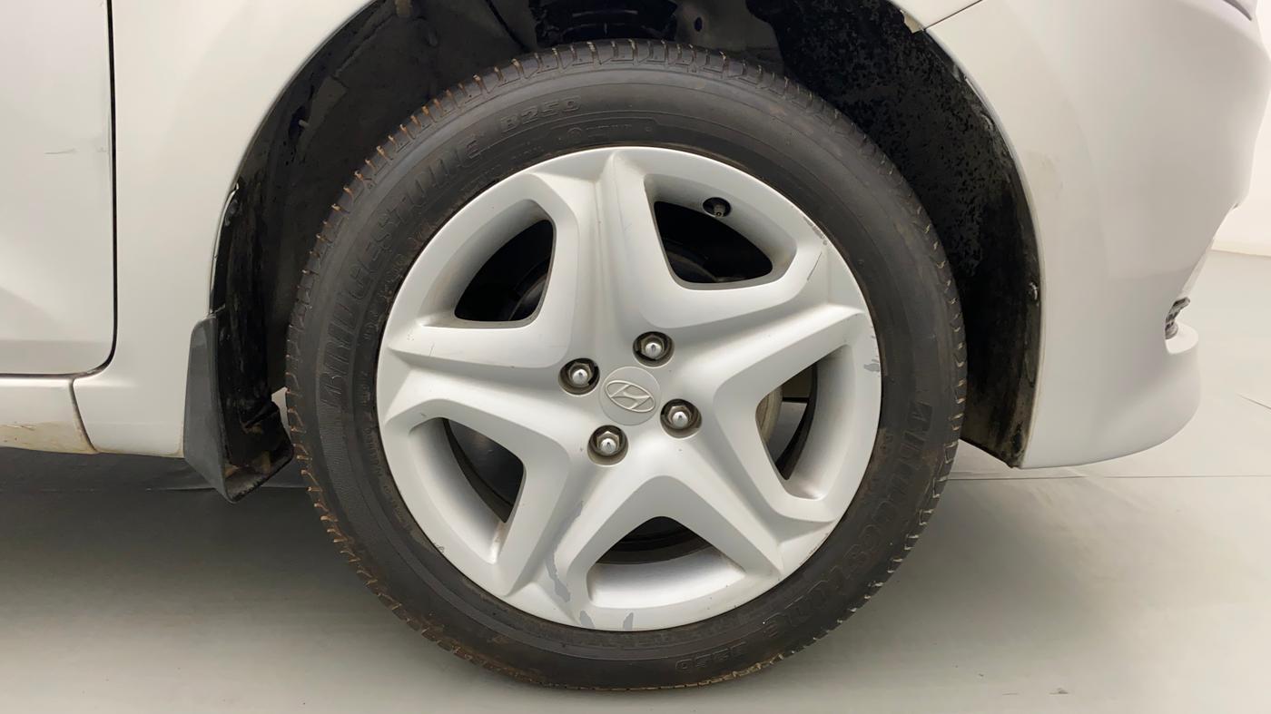 2017 Hyundai Elite i20 ASTA 1.2, Petrol, Manual, 29,287 km, Right Front Wheel