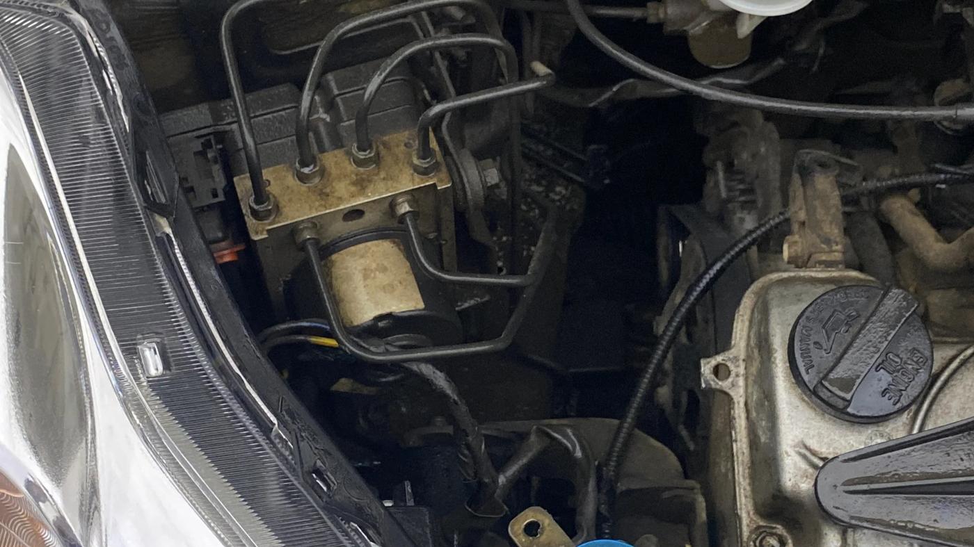 2013 Maruti A Star VXI (ABS) AT, Petrol, Automatic, 79,346 km, Engine View - Right