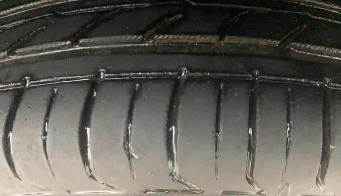 2014 Honda Amaze 1.2L I-VTEC S, Petrol, Manual, 55,712 km, Right Front Tyre Tread