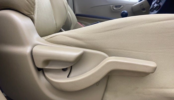 2014 Honda Amaze 1.2L I-VTEC S, Petrol, Manual, 55,712 km, Driver Side Adjustment Panel