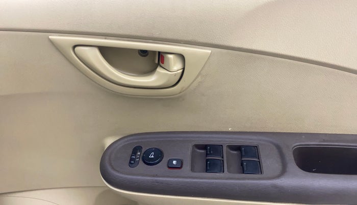 2014 Honda Amaze 1.2L I-VTEC S, Petrol, Manual, 55,712 km, Driver Side Door Panels Control