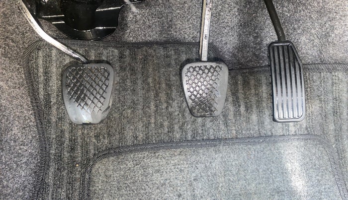 2014 Honda Amaze 1.2L I-VTEC S, Petrol, Manual, 55,712 km, Pedals