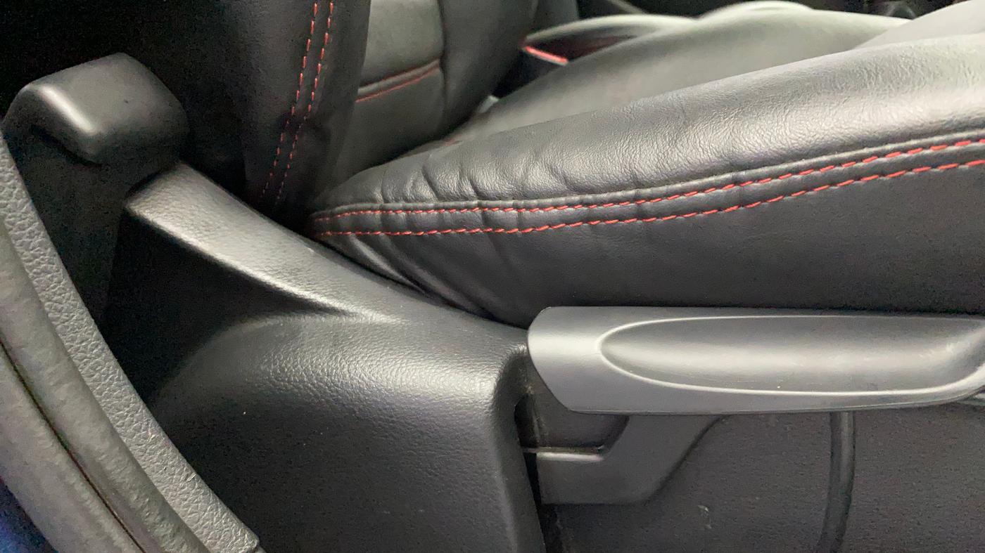 2018 Skoda Rapid AMBITION 1.5 TDI, Diesel, Manual, 75,657 km, Driver Side Adjustment Panel