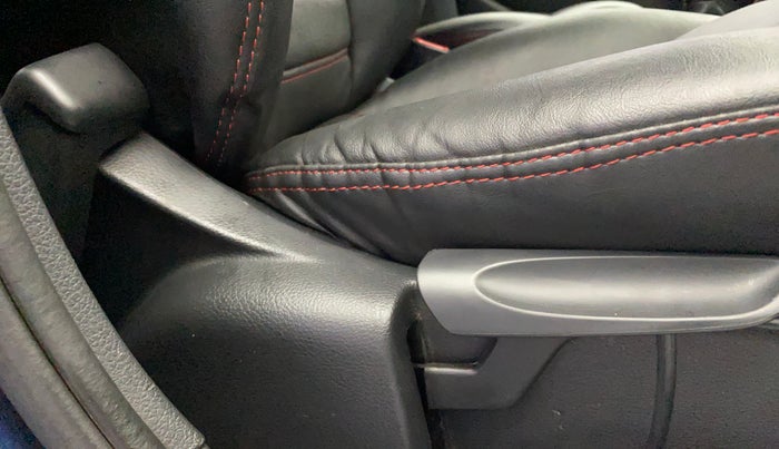 2018 Skoda Rapid AMBITION 1.5 TDI, Diesel, Manual, 75,657 km, Driver Side Adjustment Panel