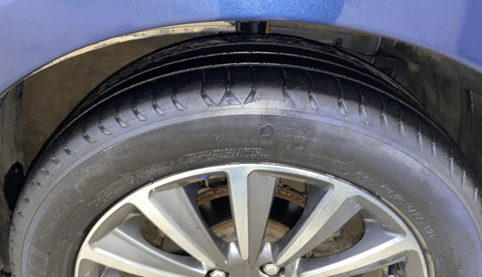 2019 Maruti Ciaz ALPHA  AT 1.5 SHVS PETROL, Petrol, Automatic, 91,080 km, Right Rear Tyre Tread