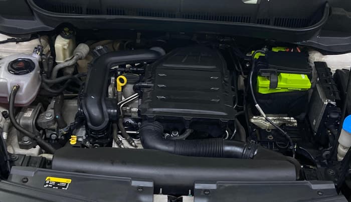 2022 Skoda KUSHAQ STYLE 1.0L TSI MT, Petrol, Manual, 97,162 km, Engine View