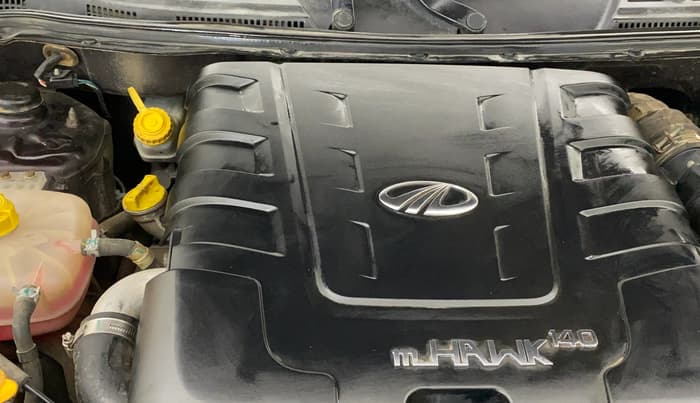 2017 Mahindra XUV500 W10, Diesel, Manual, 72,010 km, Engine View - Right