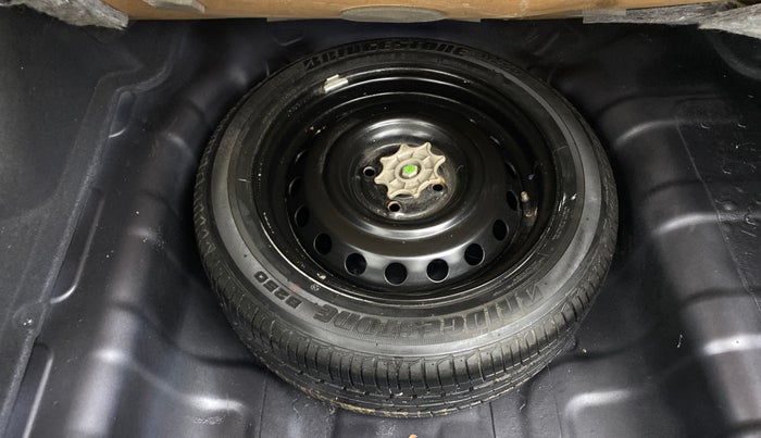2015 Hyundai Xcent SX AT 1.2 (O), Petrol, Automatic, 50,093 km, Spare Tyre