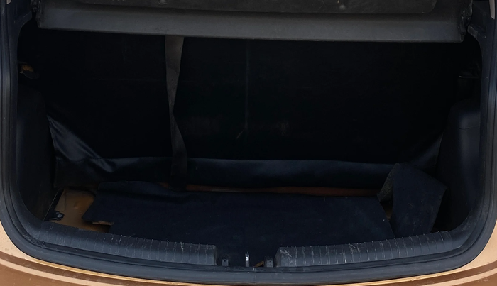 2014 Hyundai Grand i10 ASTA AT 1.2 KAPPA VTVT, Petrol, Automatic, 71,912 km, Boot Inside