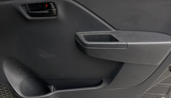 2023 Maruti Alto K10 VXI, Petrol, Manual, 25,577 km, Driver Side Door Panels Control