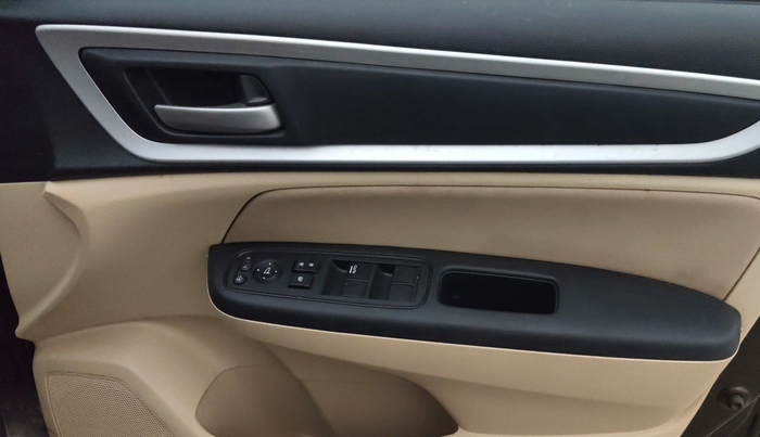 2024 Honda Amaze 1.2L I-VTEC VX, CNG, Manual, 10,055 km, Driver Side Door Panels Control