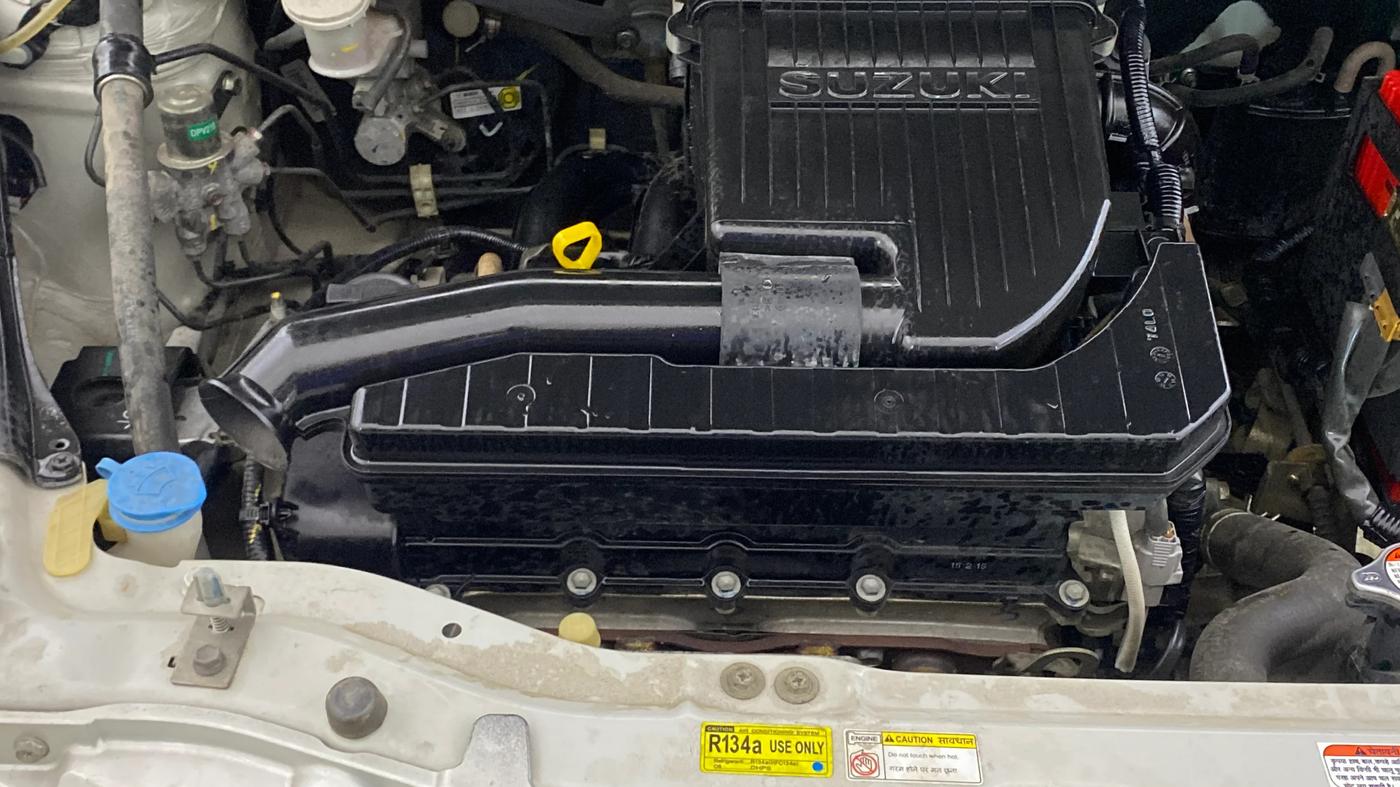 2015 Maruti Swift VXI, Petrol, Manual, 23,213 km, Engine View - Right