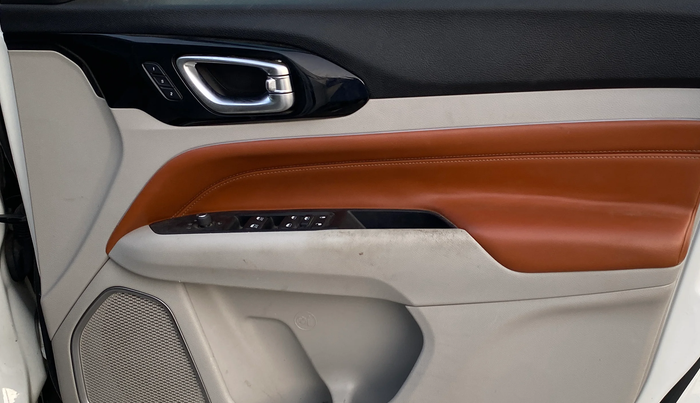 2021 Jeep Compass LIMITED (O) 1.4 PETROL DCT, Petrol, Automatic, 81,051 km, Driver Side Door Panels Control