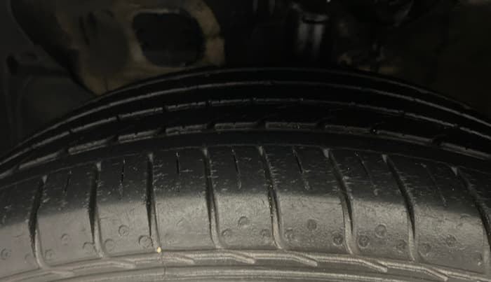 2020 KIA SELTOS HTK 1.5 PETROL, Petrol, Manual, 25,098 km, Left Front Tyre Tread