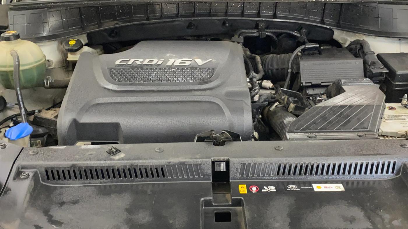 2018 Hyundai Tucson 2WD AT GL DIESEL
, Diesel, Automatic, 1,44,084 km, Engine View