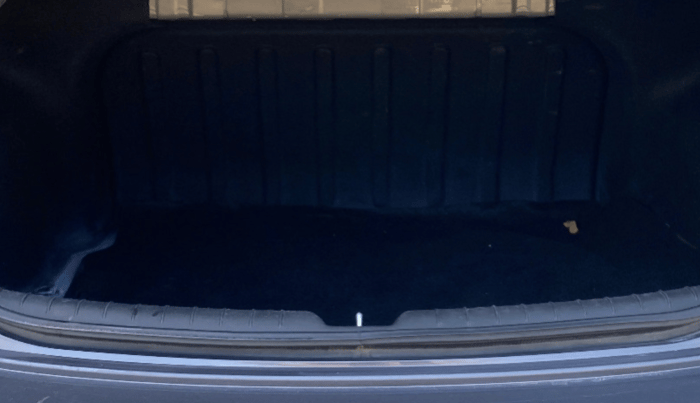 2017 Hyundai Verna 1.6 VTVT SX (O) AT, Petrol, Automatic, 1,07,501 km, Boot Inside