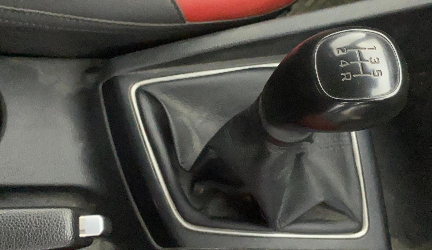 2019 Hyundai Elite i20 MAGNA PLUS 1.2, Petrol, Manual, 82,523 km, Gear Lever