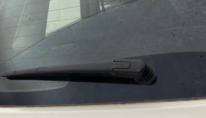 2018 Maruti Vitara Brezza ZDI PLUS AMT, Diesel, Automatic, 1,35,582 km, Rear Wiper