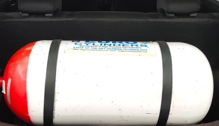 2014 Maruti Swift VXI, CNG, Manual, 41,166 km, Boot Inside