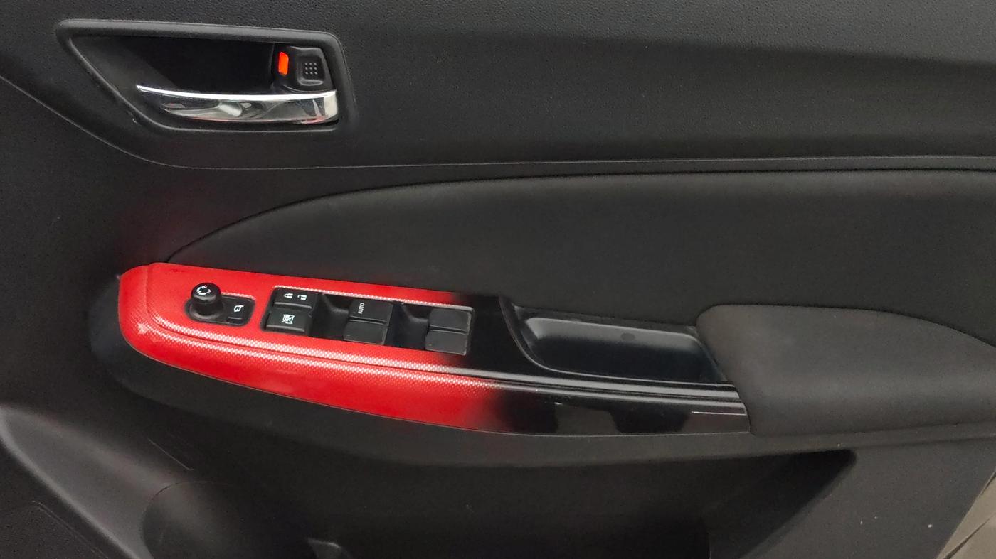 2022 Maruti Swift ZXI PLUS AMT, Petrol, Automatic, 26,885 km, Driver Side Door Panels Control