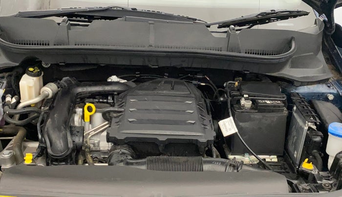 2025 Skoda Kylaq Signature, Petrol, Manual, 6,138 km, Engine View - Left