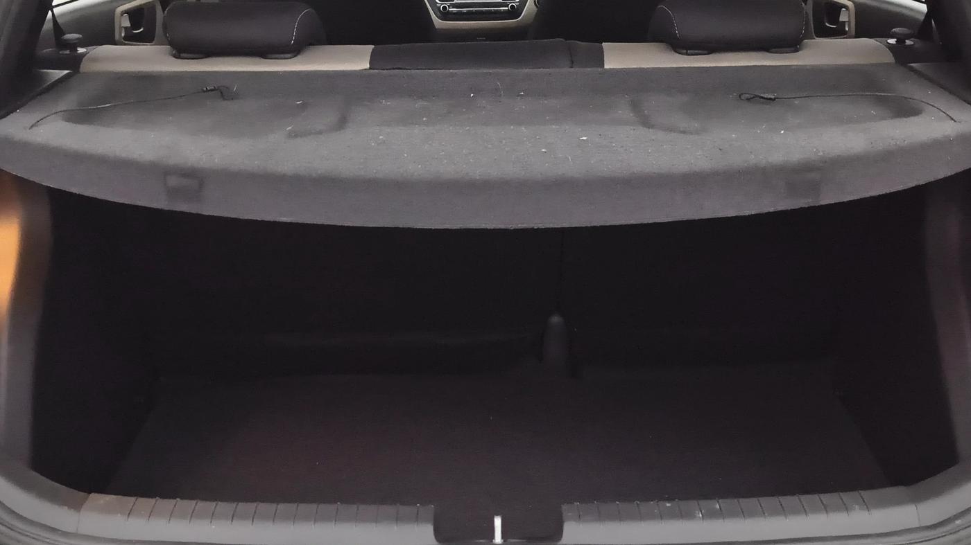 2015 Hyundai Elite i20 ASTA 1.2, Petrol, Manual, 27,999 km, Boot Inside
